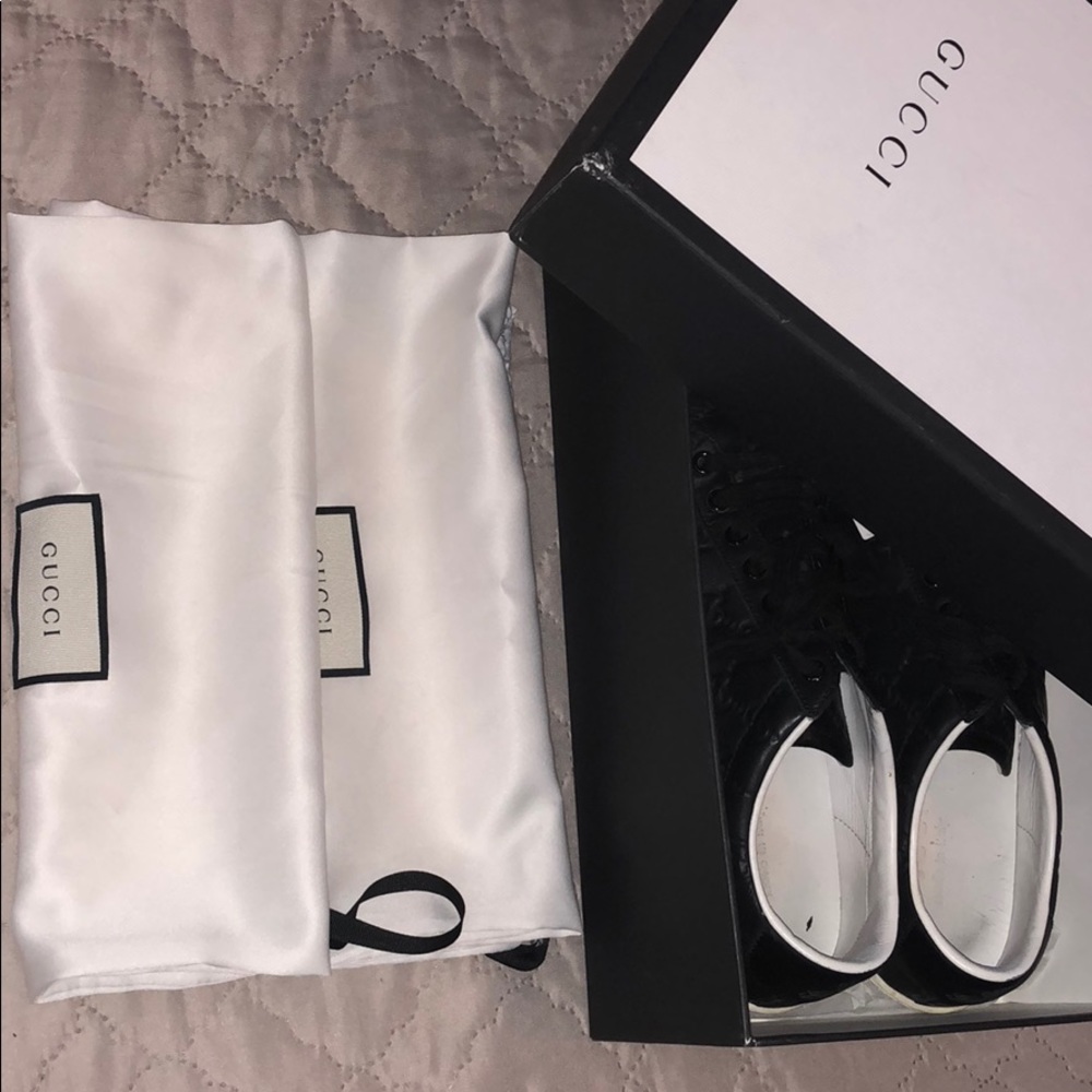 Gucci men shoes size 7